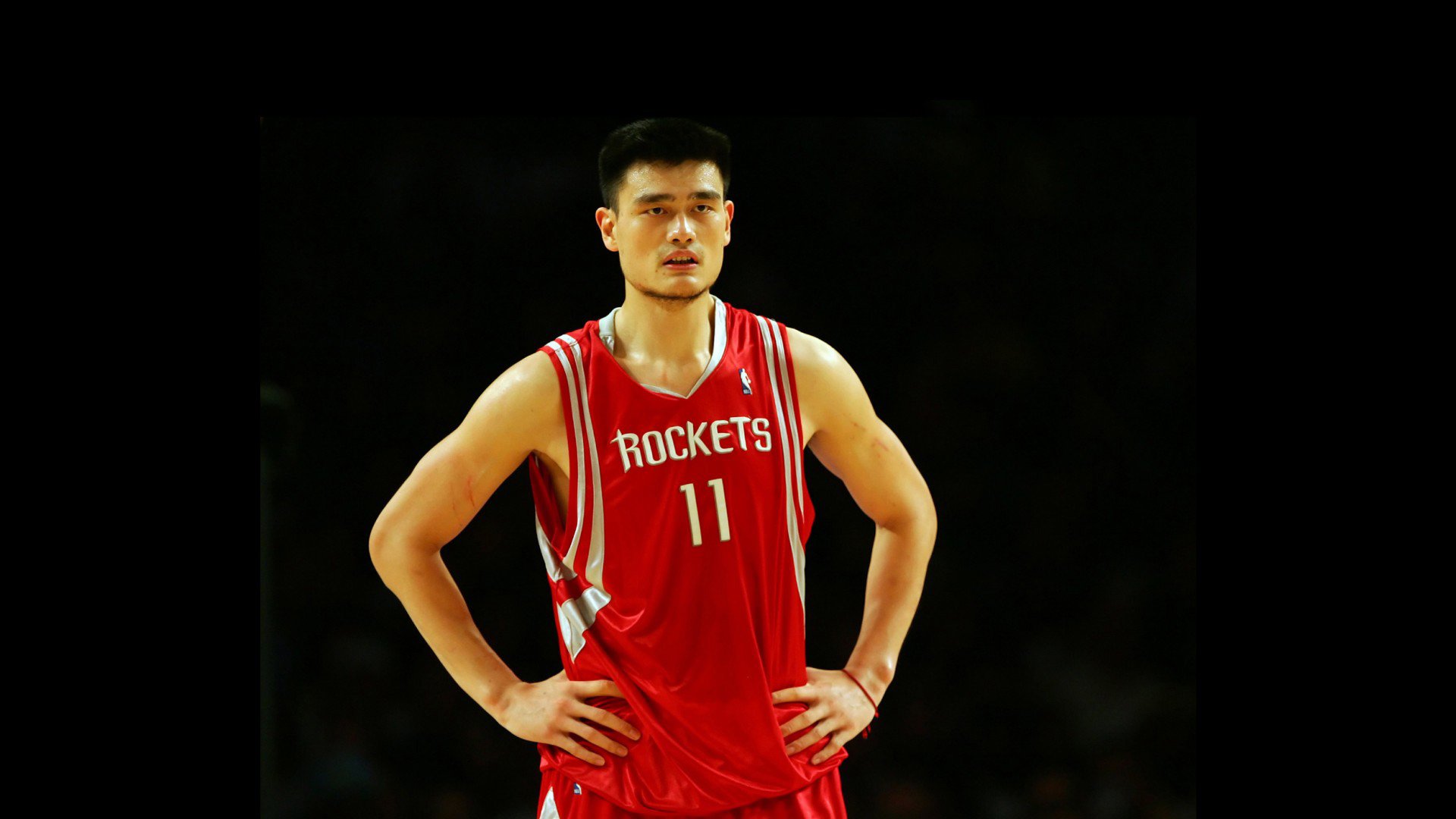 跨界风暴，阿贾克斯热议NBA复出首秀，深圳男篮评意甲手感冰凉，武汉三镇炸裂回应英超争议